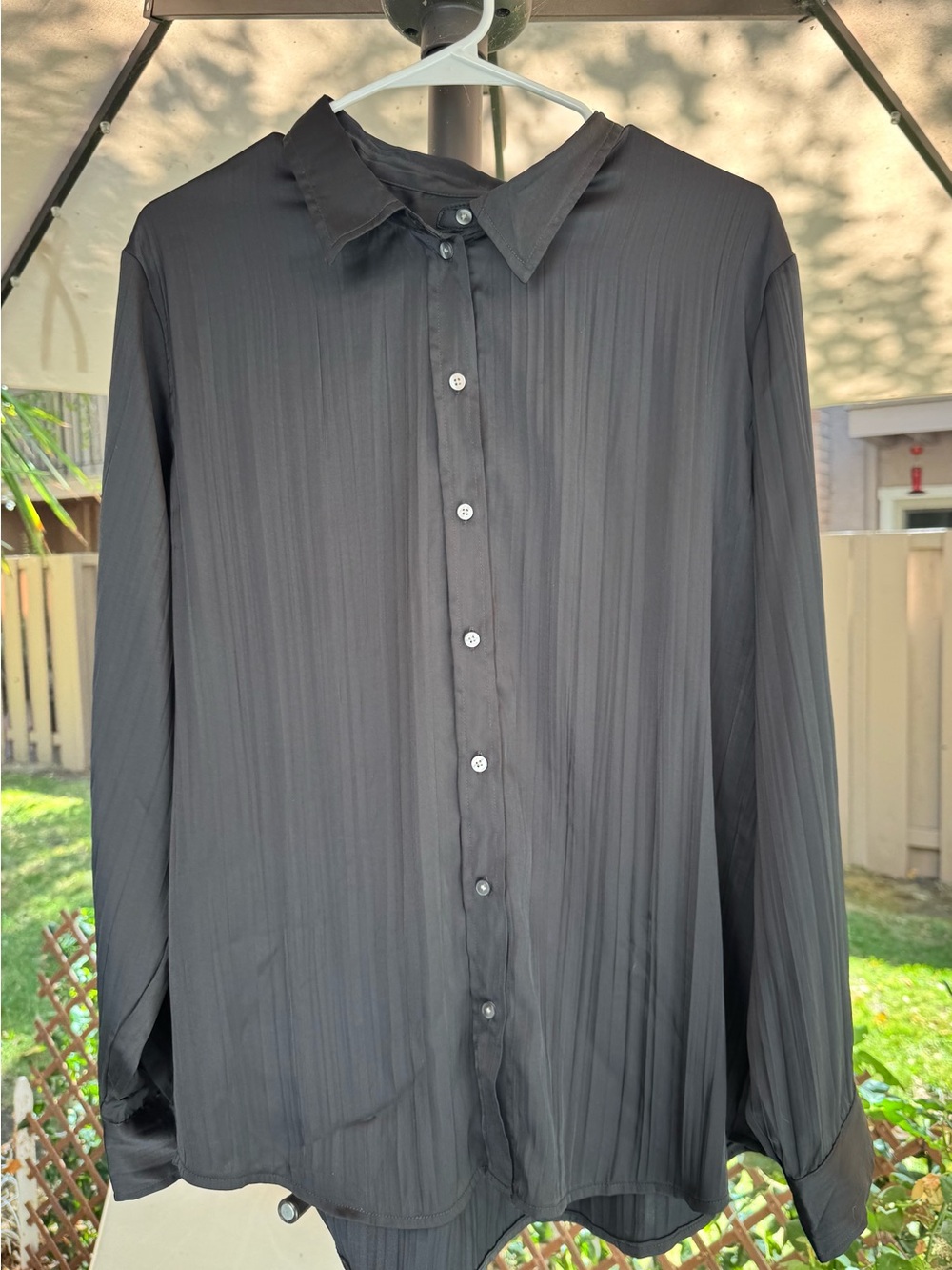 NWT GAP Black Pleated Satin Boyfriend Button Down Shirt Large